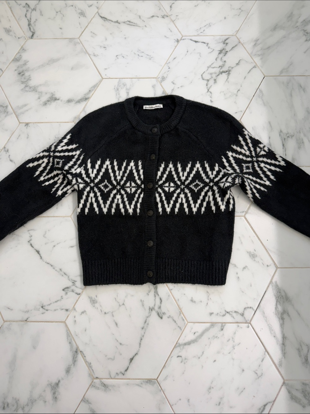 NWOT Abercrombie & Fitch Black and White Fair Isle Button Cardigan